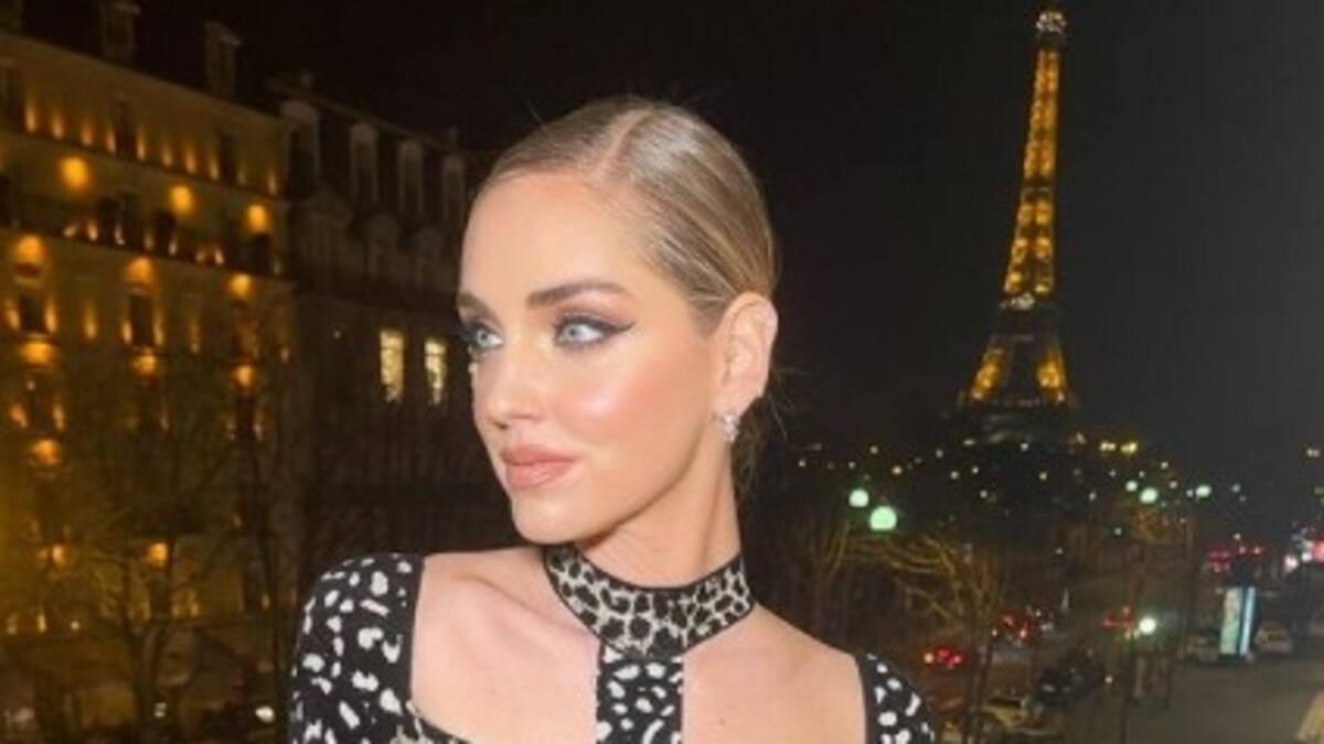 Chiara Ferragni luce look incomparable y marca tendencia en París