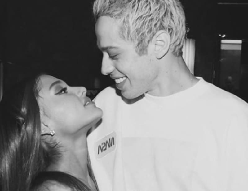 Ariana Grande y Pete Davidson mantuvieron un romance en 2018 - Créditos: Instagram