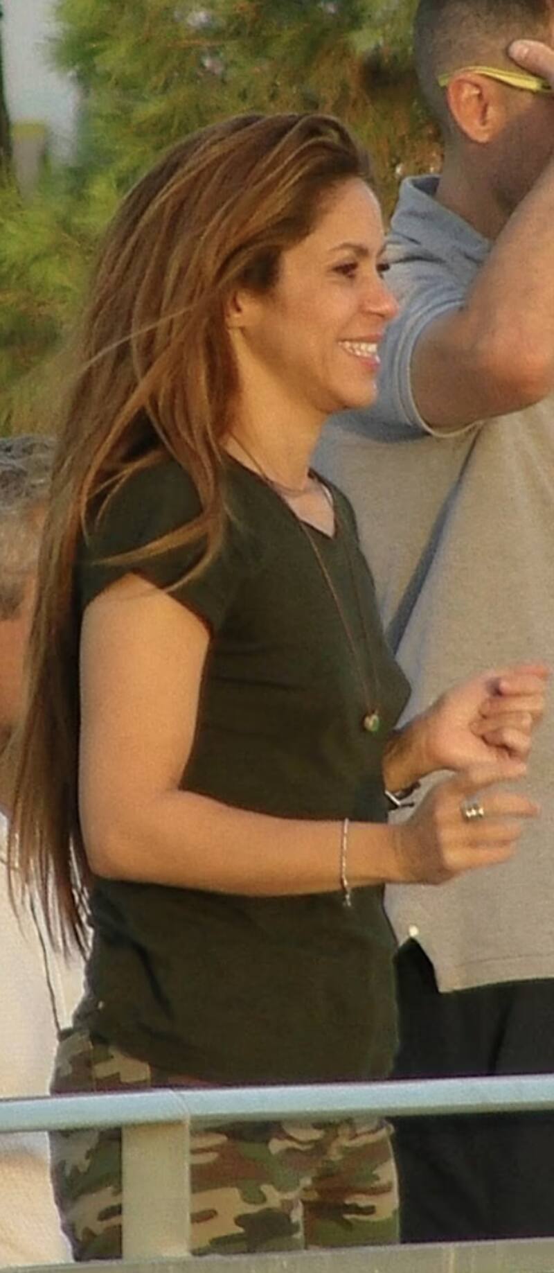 Shakira feliz con sus hijos en medio del caos que han provocado Piqué y Clara Chia - Créditos: Daily Mail