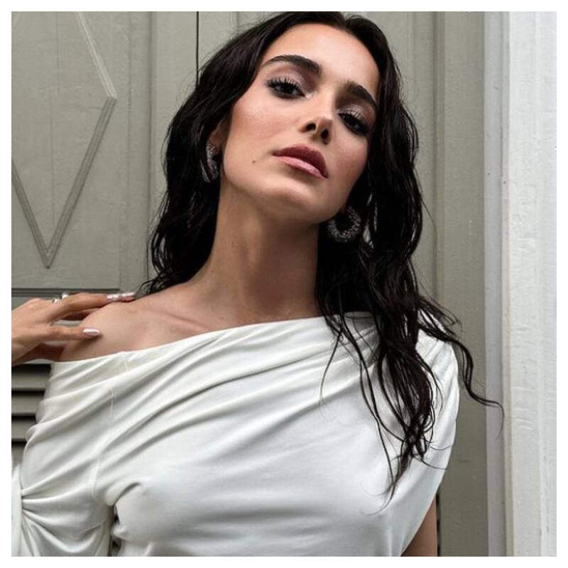 Hafsanur Sancaktutan ya ha tenido roles protagónicos con anterioridad, pero este es el más importante por la presencia de Kerem Bürsin.