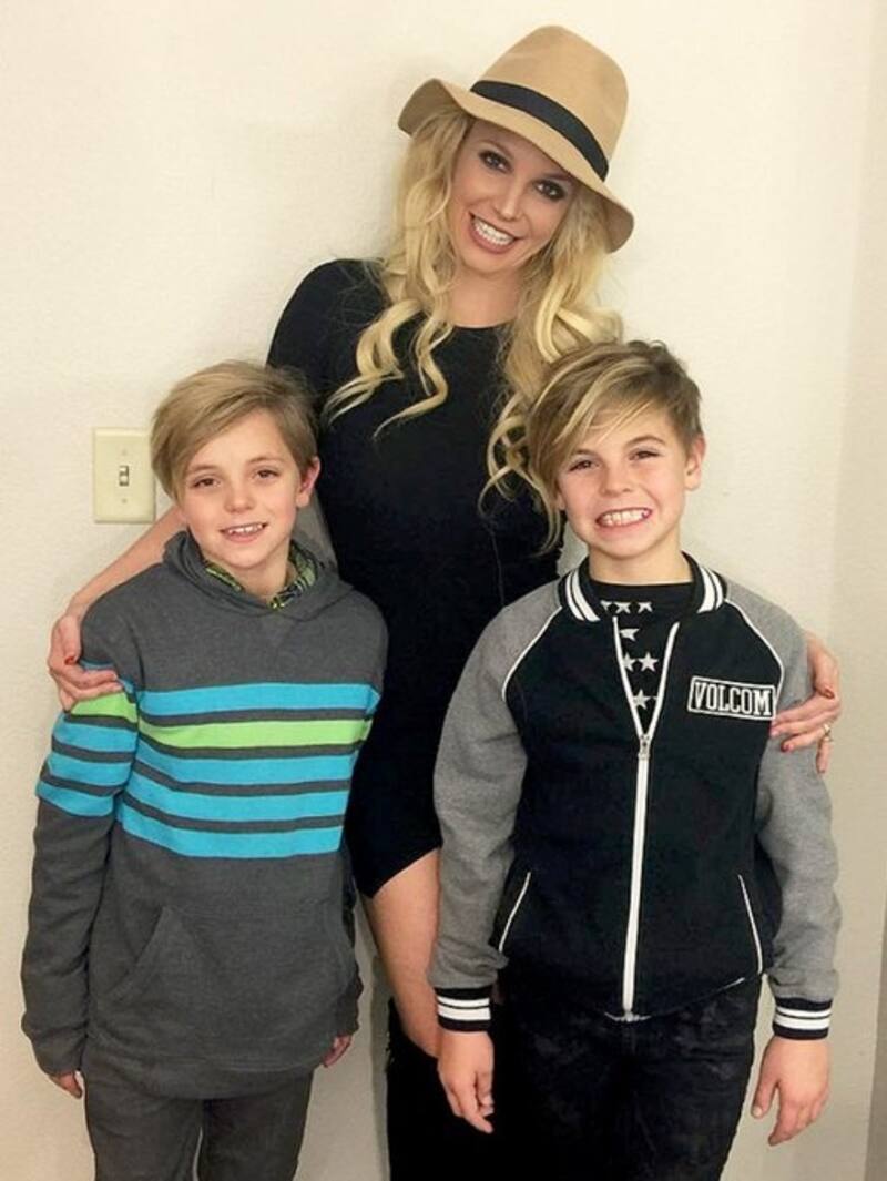 Aseguran que Britney Spears ni siquiera podía cuidar de sí misma
- Créditos: Twitter