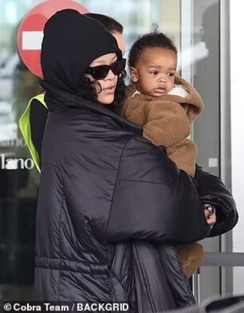 Rihanna y su bebé llegaron a Milán - Créditos: Twitter