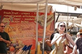 Angelina Jolie y Salma Hayek salen de compras por Roma