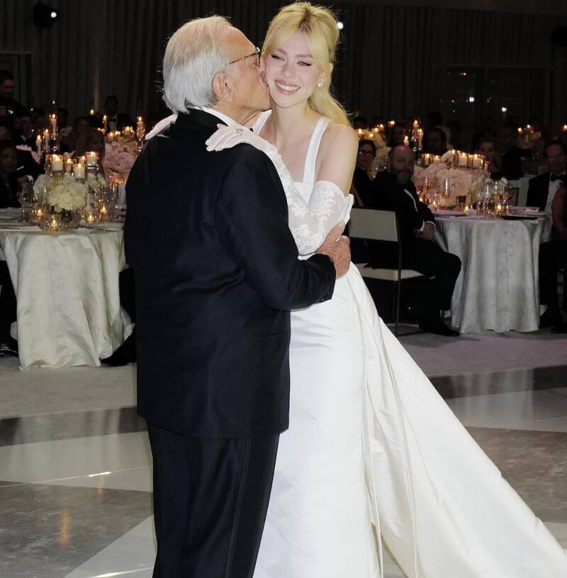 Nicola compartió con sus seguidores de Instagram la foto de su papá, el multimillonario Nelson Peltz. - Créditos: Instagram