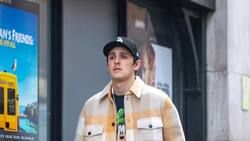 Dalton Gomez: desconsolado tras la separación de Ariana Grande, aún espera un final feliz