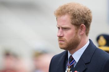 Príncipe Harry recibe un portazo en la cara de tienda que él mencionó en su libro autobiográfico