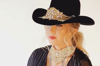 Alicia Villarreal llevará su vida a la televisión