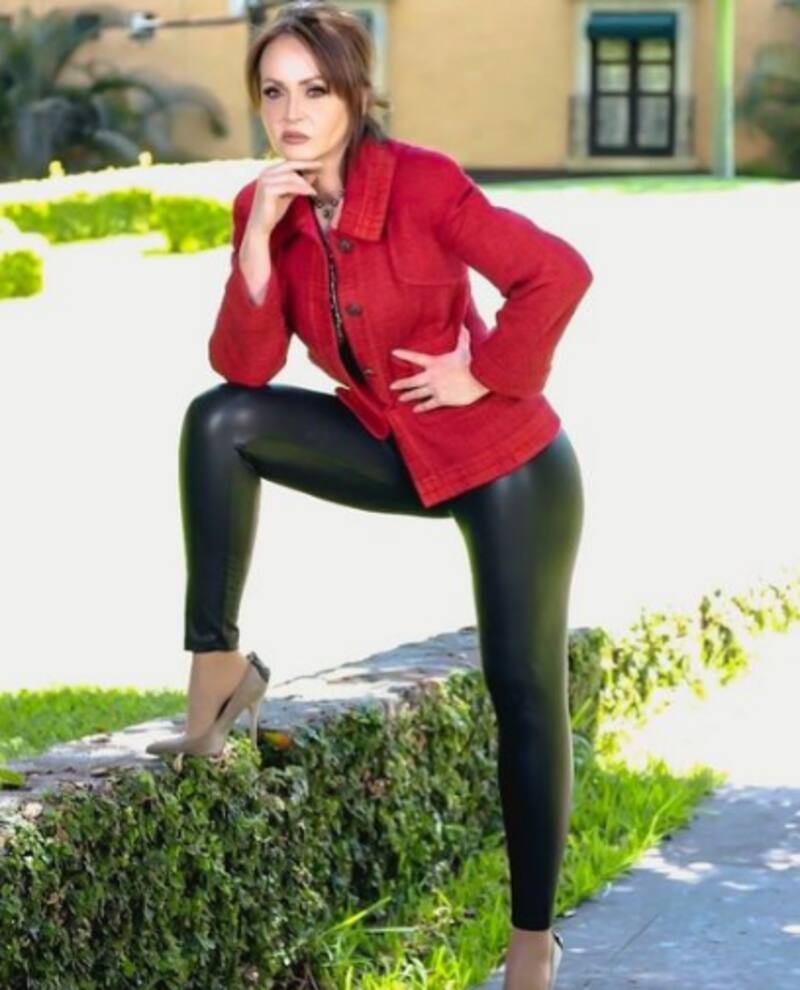 Gaby Spanic tuvo que cambiar radicalmente su rostro para su papel en ‘Coarzón guerrero’ - Créditos: Instagram