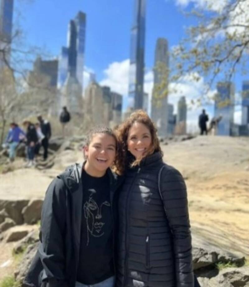 Lucerito Mijares sacó sus mejores pasos de baile arriba del escenario - Créditos: Instagram