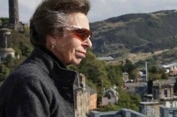 Princesa Ana rompe duelo por su madre Isabel II y abandona de sorpresa Reino Unido