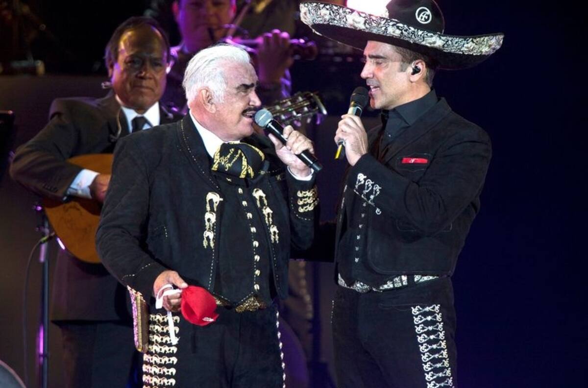 Vicente Fernández, el eterno charro mexicano cumple dos días fuera de terapia intensiva