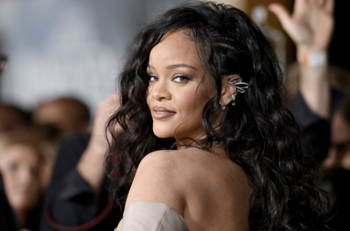 Rihanna confiesa por qué decidió regresar a la música a menos de un año de haber tenido a su bebé