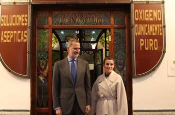 Reina Letizia y rey Felipe VI viajan a darle el adiós al rey europeo que no tenía corona