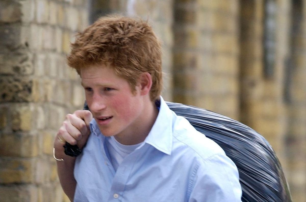 Prensa británica identifica a tres candidatas con las que Harry tuvo su primera vez