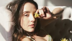 Evaluna Montaner prende las redes con bikini en la piscina de su casa