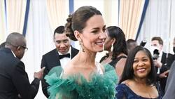 El mismo vestido de Kate Middleton fue usado por una actriz en alfombra roja de los Emmy 2022