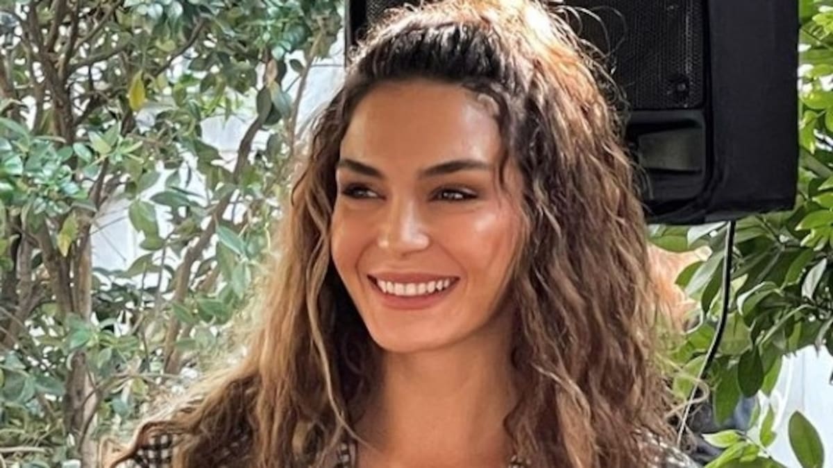 Protagonista de Hercai se somete a terapia extrema para mantenerse físicamente