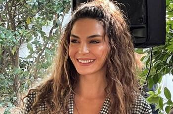 Protagonista de Hercai se somete a terapia extrema para mantenerse físicamente