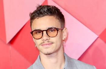 Victoria Beckham muestra orgullosa el logro de Romeo