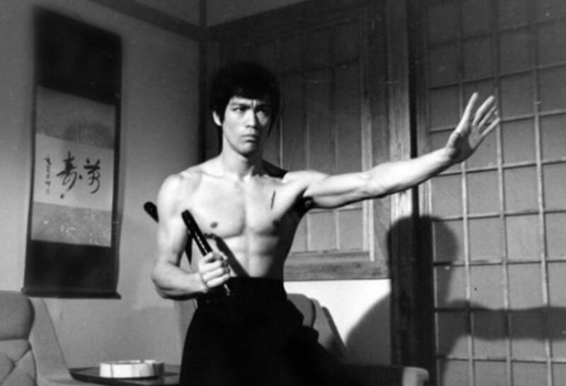 Las dramáticas muertes accidentales en un set Bruce Lee murió de un derrame cerebral. - Créditos: Instagram