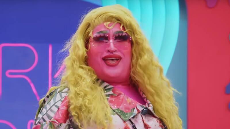 Una artista caricaturesca llena de color y fantasía