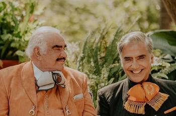 Cumplieron la última voluntad de Vicente Fernández; así cantó "El Potrillo" el tema 'Volver, volver'