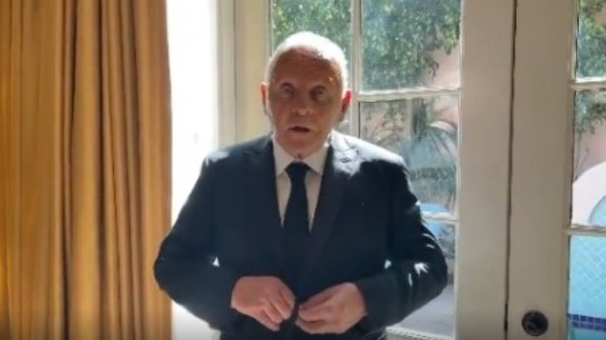 Anthony Hopkins saca a relucir sus mejores pasos de salsa en la fiesta del Oscar