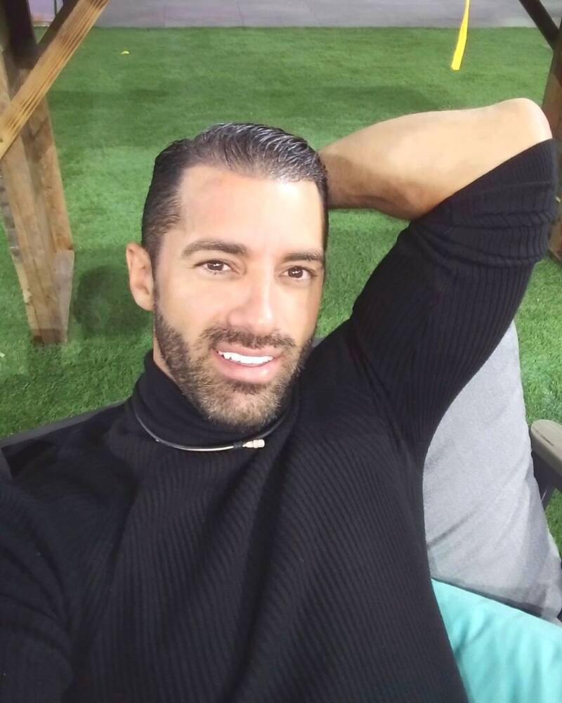 Toni Costa recibe una sorpresa que lo llevó hasta las lágrimas - Créditos: Instagram