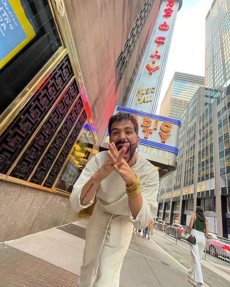 Camilo tiene una importante tradición con su equipo antes de cada concierto - Créditos: Instagram