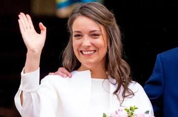 La desconocida princesa europea que habla 6 idiomas, trabaja en la ONU y hoy se casó sin ningún lujo