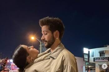 Camilo y Evaluna aterrizan en la ciudad mexicana de Monterrey con un par de sorpresas