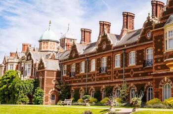 Rey Carlos III decide que nadie vivirá en el Castillo de Windsor ni en Buckingham