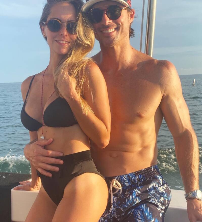 El actor venezolano junto a su esposa, Alai Aldecoa.