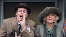 El hijo de la reina Camila criticó el menú elegido por su propia madre para la coronación