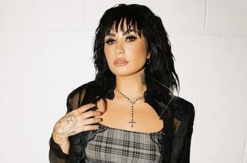 Demi Lovato revela el hecho que la llevó a consumir sustancias a temprana edad