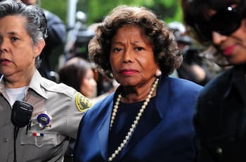 El escandaloso juicio por robo a Michael Jackson que involucra a ex cuñado y a la madre del cantante