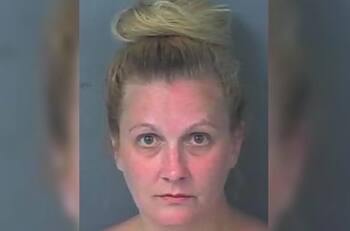 La hemana de Aaron y Nick Carter es arrestada por robo y posesión de drogas