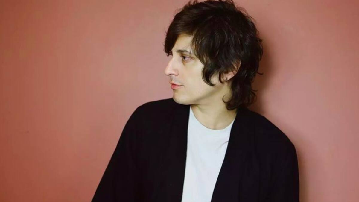 Siddhartha muestra fotografía de la primera Navidad con Yuya y su hijo Mar