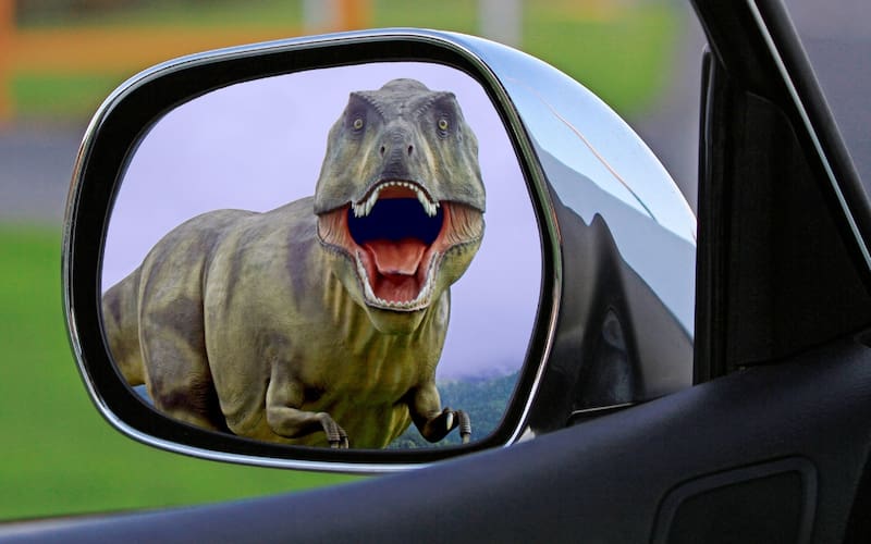 Soñar con criaturas amenazantes significa que le temes a tus propios demonios internos.