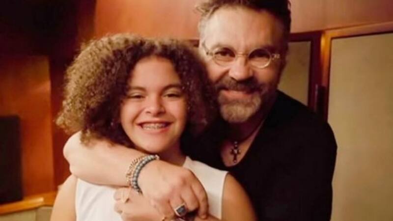 El divertido mensaje de felicitación de Lucerito a su papá Manuel Mijares - Créditos: Instagram