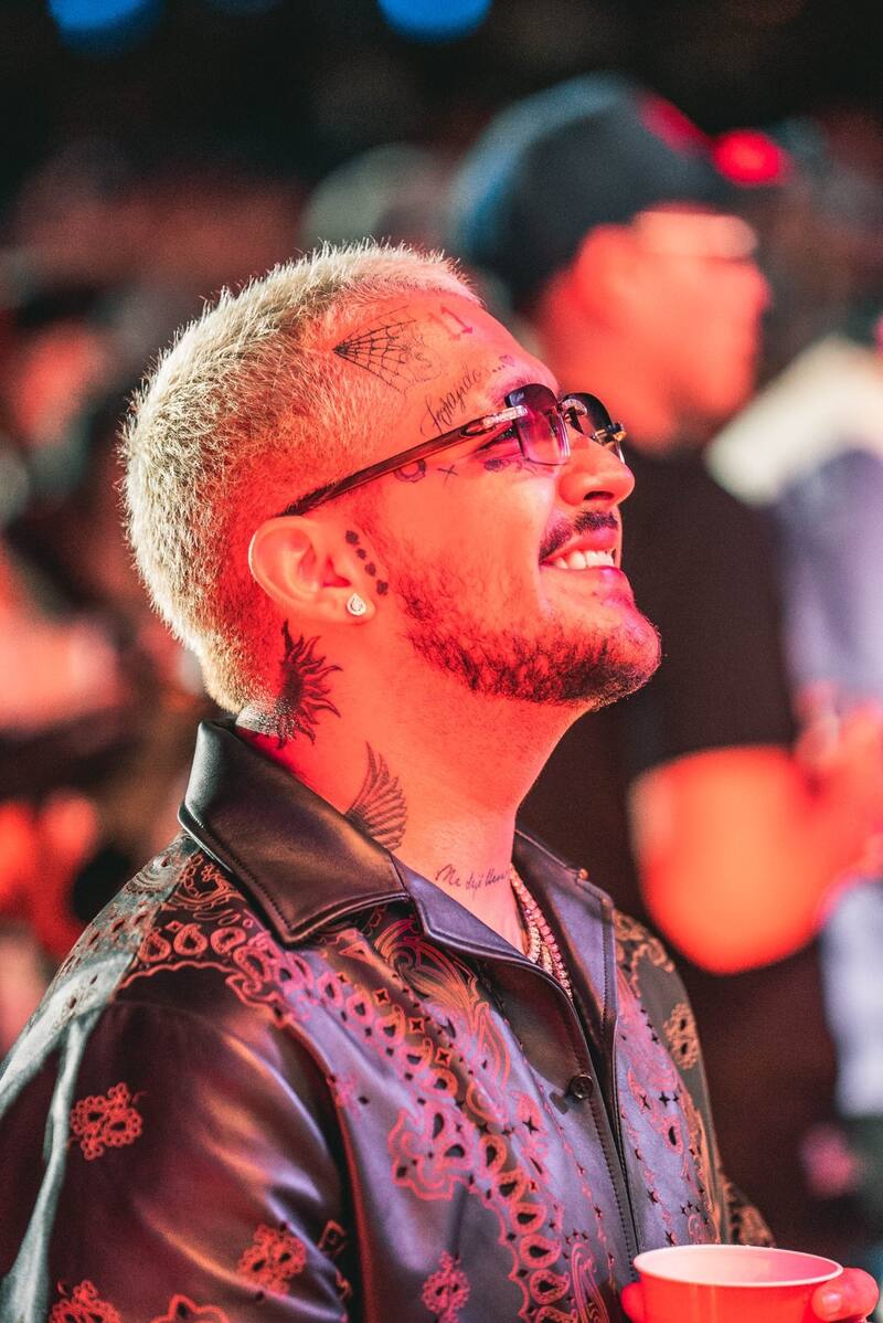 Christian Nodal dedica canción a Cazzu en uno de sus conciertos - Créditos: Instagram