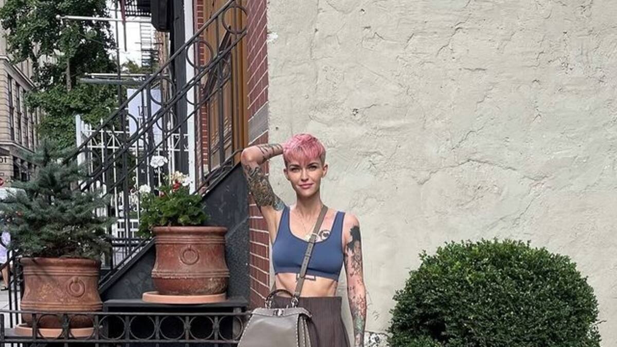 Warner Bros se defiende frente a Ruby Rose; esto contestó la productora