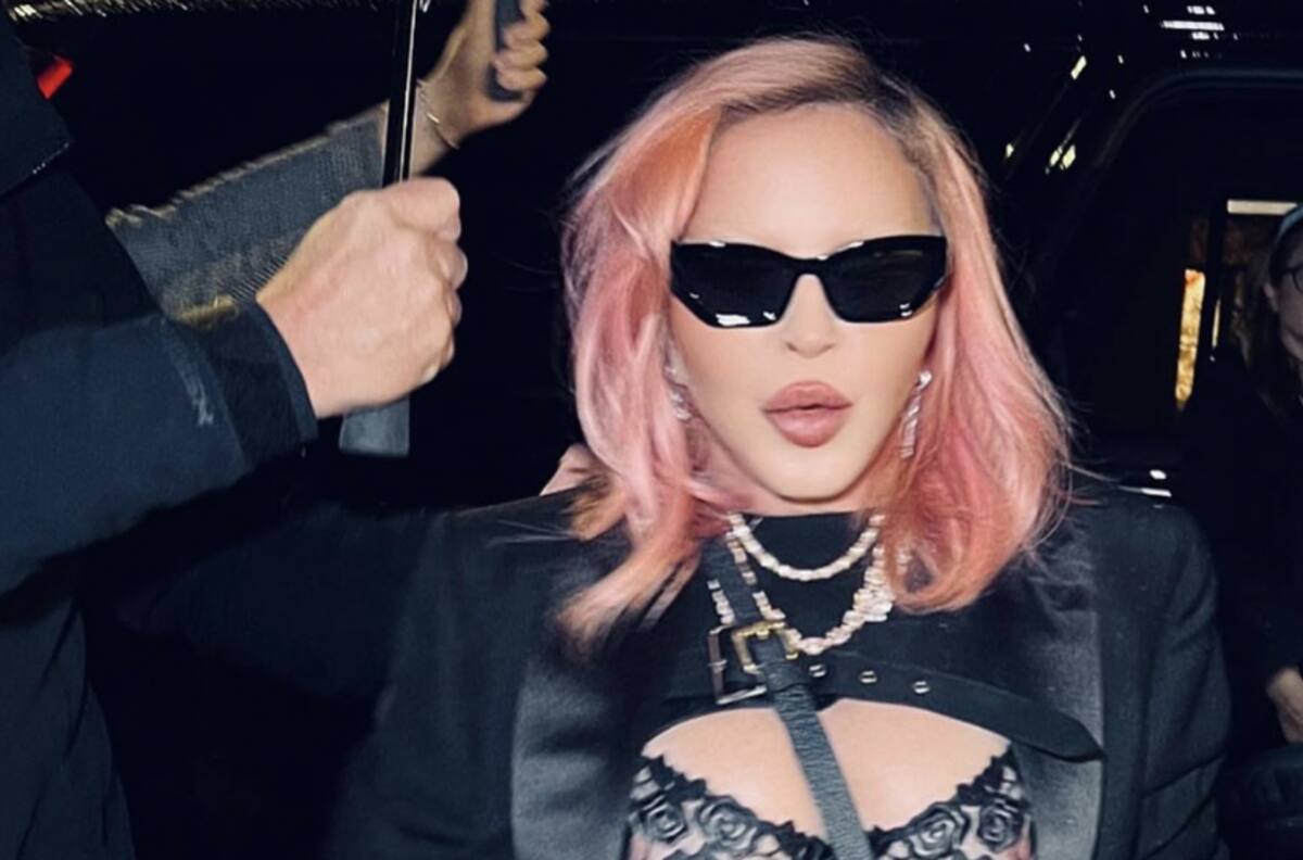 El irreverente collar de Madonna es un juguete para adultos de oro de 24 quilates