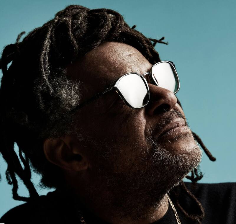 Murió "Astro", fundador y exvocalista de la banda de reggae UB40. - Créditos: Twitter: @UB40