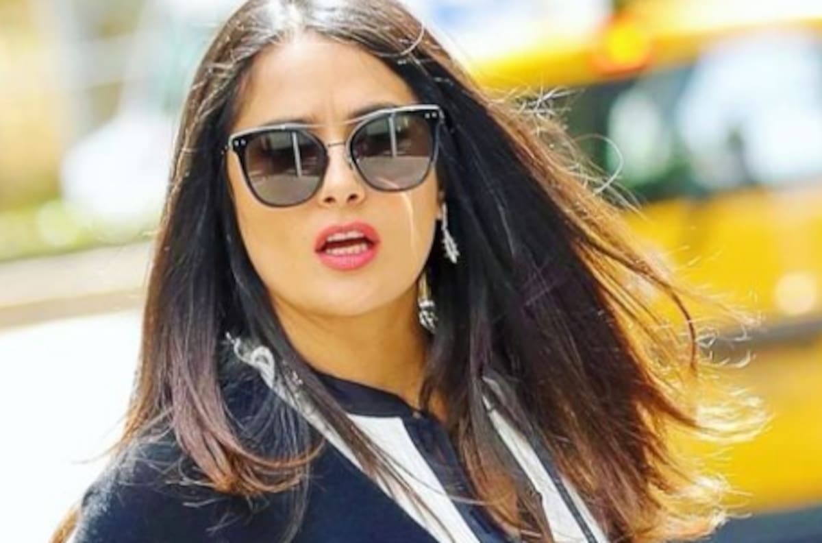 Salma Hayek, Valentina Paloma y Bu Cuarón disfrutan un paseo por París