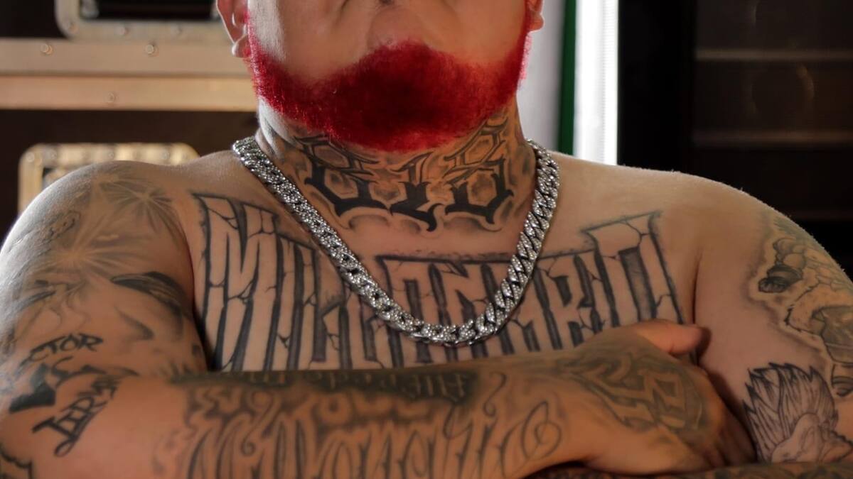 Detienen a rapero mexicano por posible homicidio de un joven