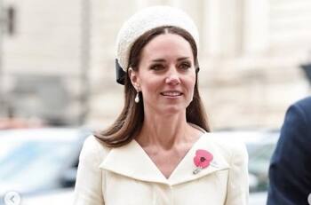 El dulce detalle que Kate Middleton solicitó en la invitación de Navidad en homenaje a la reina
