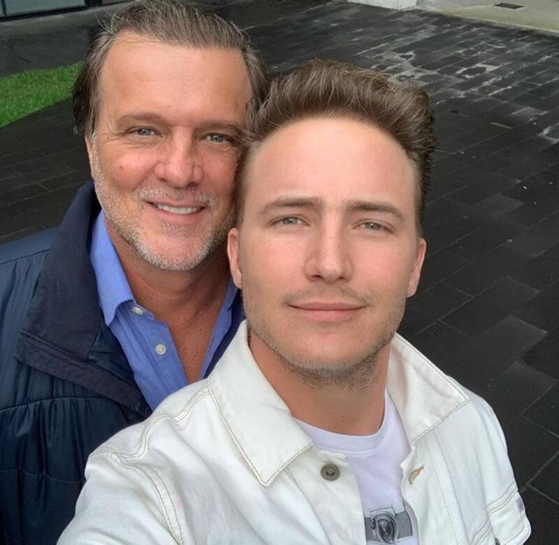 Hijo de René Strickler se compromete sin la presencia de su padre - Créditos: Instagram