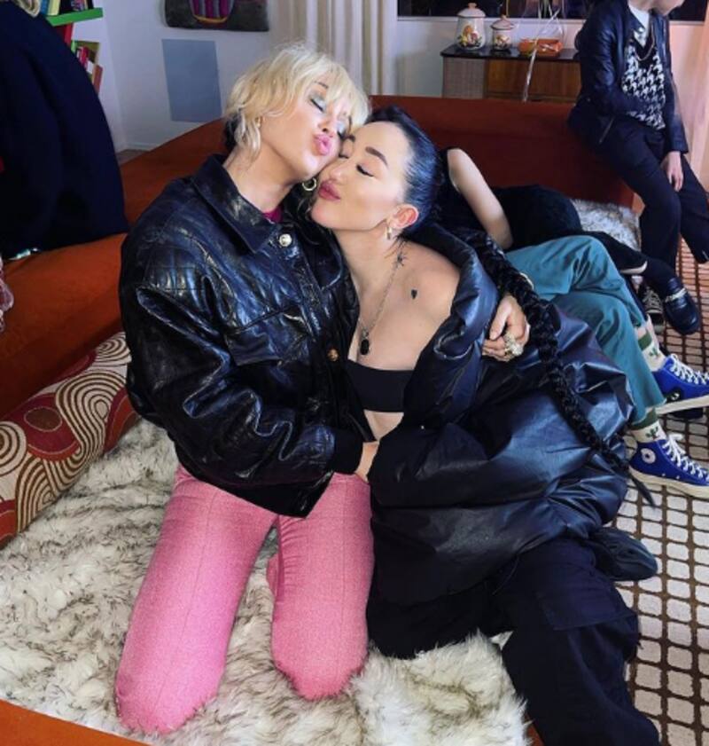 Hermana de Miley Cyrus se sincera sobre su salud mental y las adicciones - Créditos: Instagram