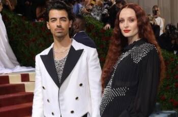 Sophie Turner deslumbró en la MET Gala con su mejor accesorio: su pancita de embarazo